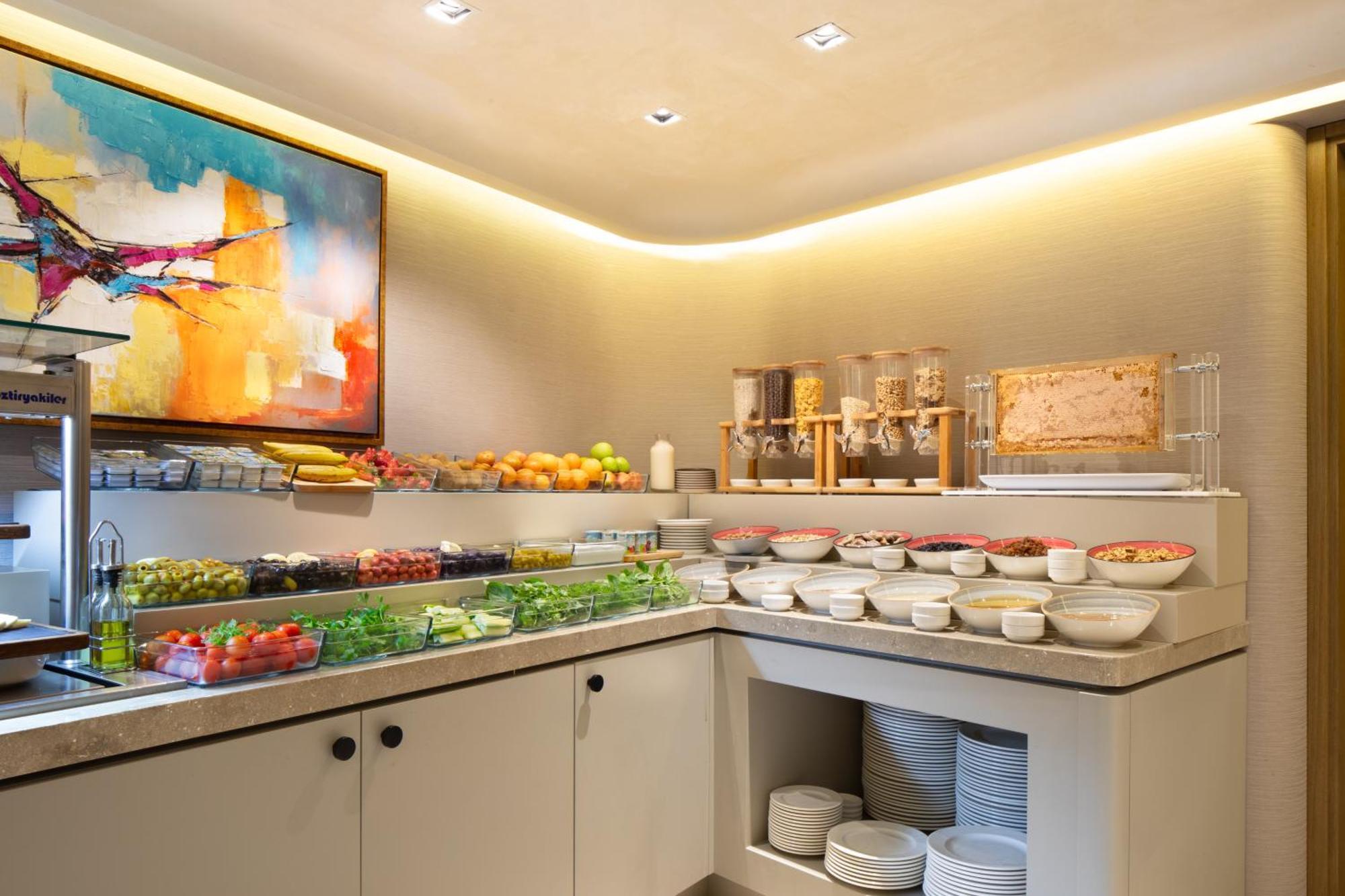 Bentley Hotel Old City-Special Class İstanbul Dış mekan fotoğraf A buffet at a hotel
